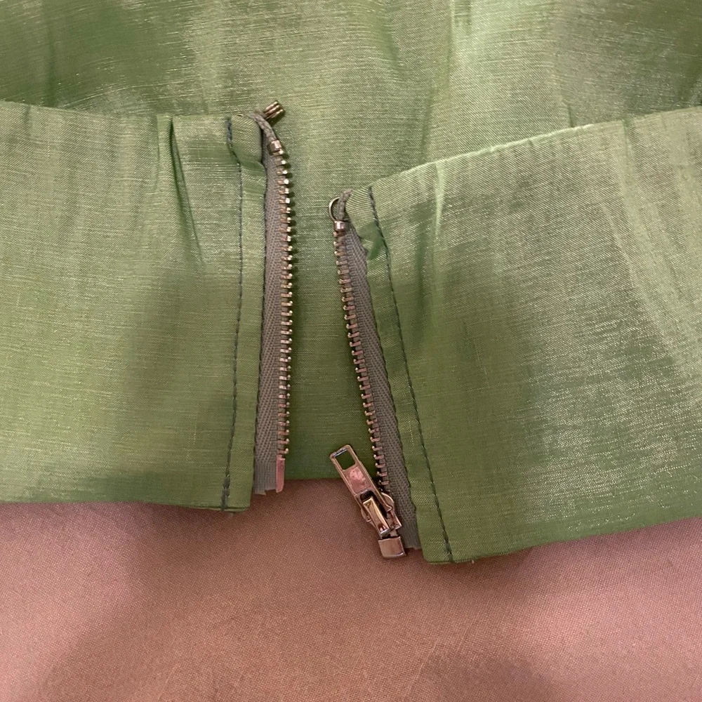 Two piece Set - Picture 4 of 7
